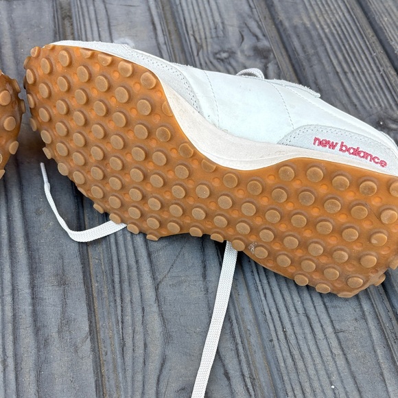 New Balance Women’s Cream Suede Sneakers with Red Tongue - Picture 5 of 6